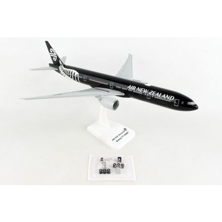 Boeing 777-300ER Air New Zealand All Blacks (New Livery) ZK-OKQ